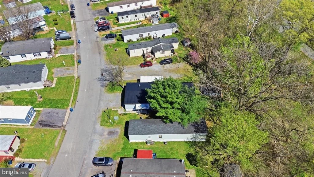 Photo of 11125 LAKESIDE DRIVE
