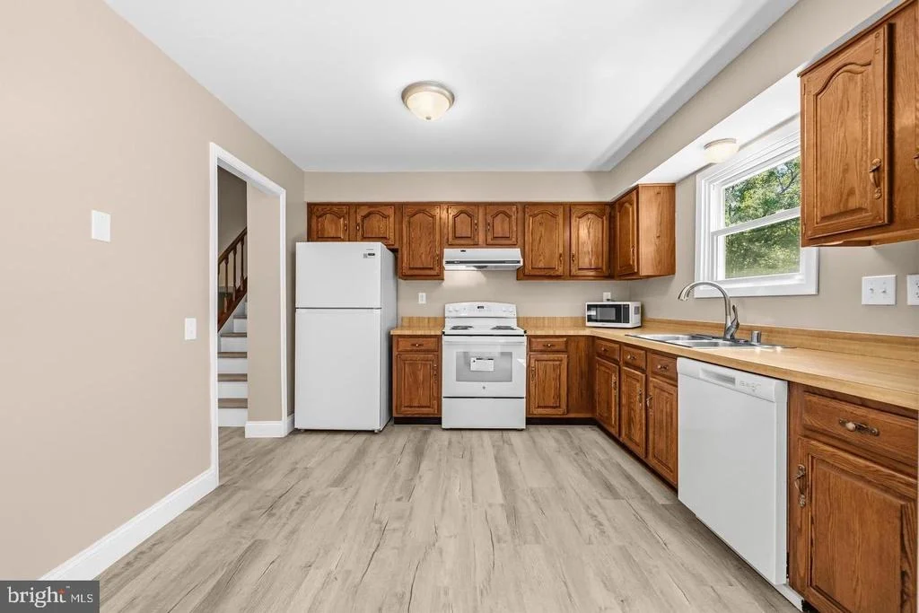 Photo of 10107 SNOWDEN ROAD