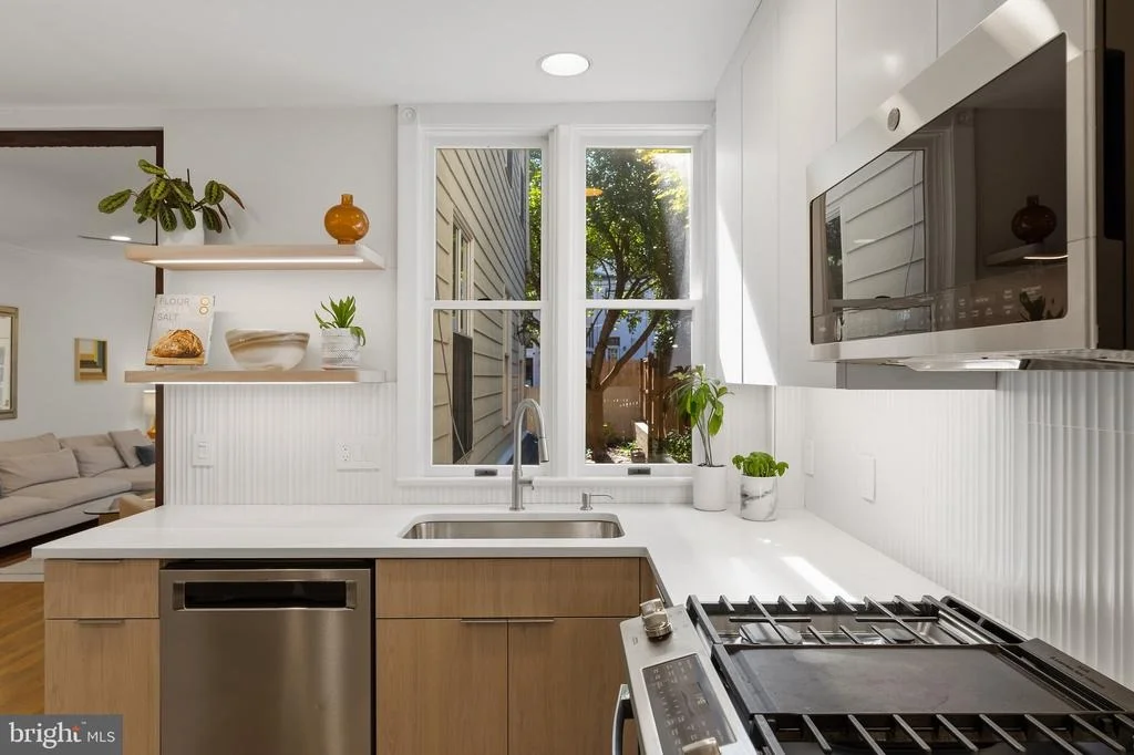 Photo of 4448 RESERVOIR ROAD NW