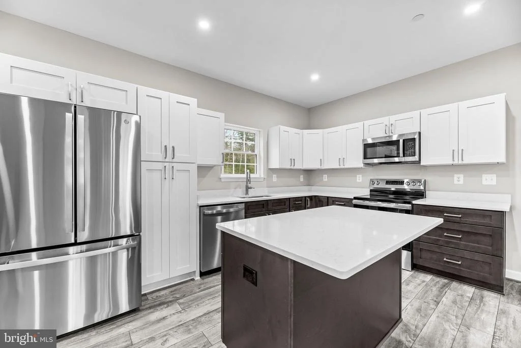 Photo of 20250 HAWKS WAY