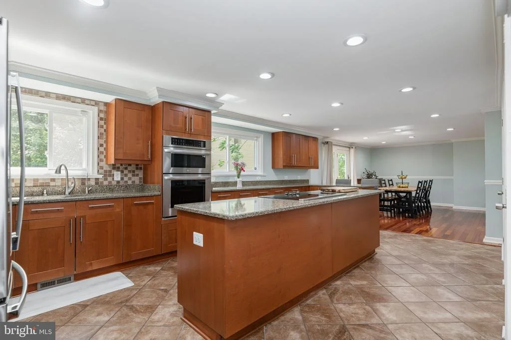 Photo of 15919 FAIRWAY DRIVE