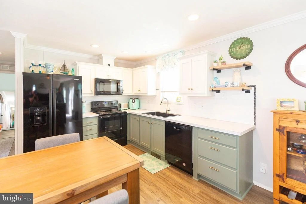 Photo of 31696 SIHAM ROAD