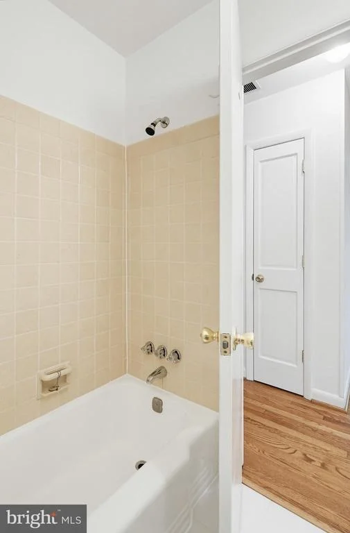 Photo of 504 WATERFORD ROAD