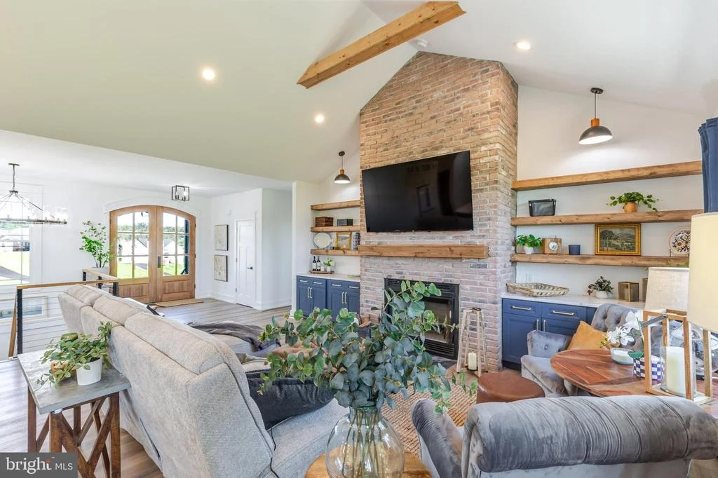 Photo of 23851 LANDS END DRIVE
