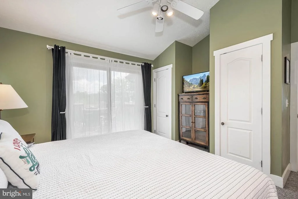 Photo of 25 SILVER TREE LANE