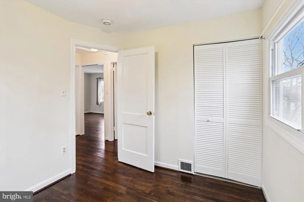 Photo of 12317 MIDDLE ROAD