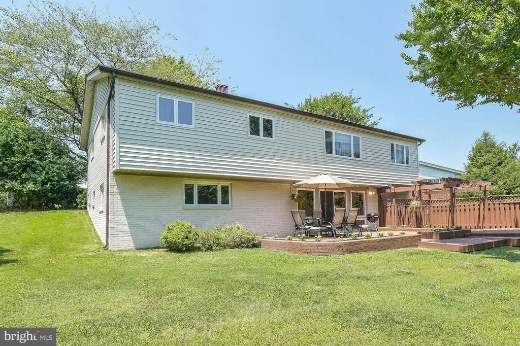 Photo of 1120 DEVERE DRIVE