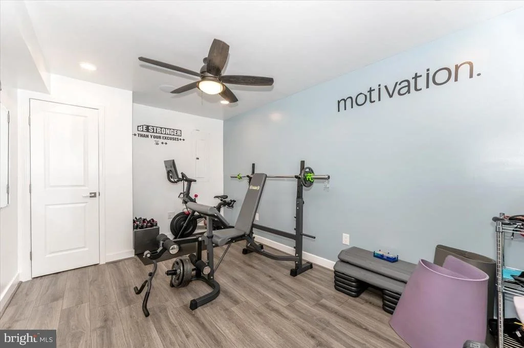 Photo of 76 VANCOUVER PLACE