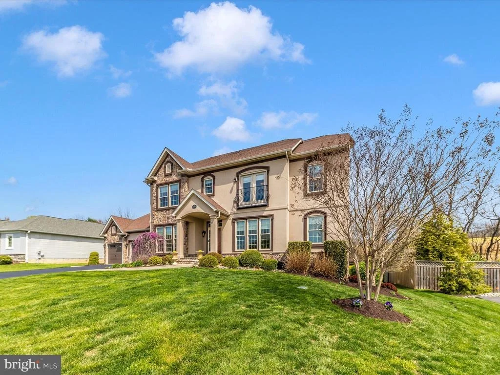 Photo of 15 HOFFMAN DRIVE