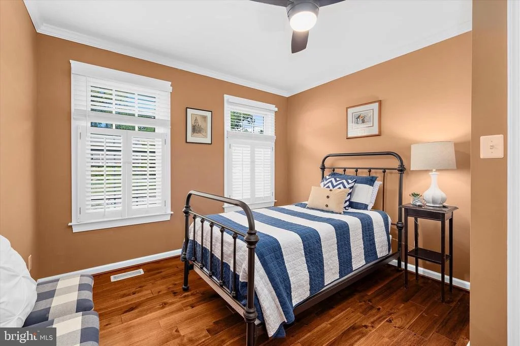 Photo of 527 BAY HILLS DRIVE