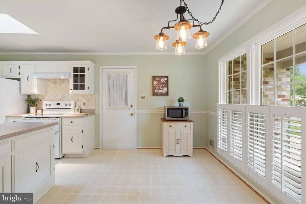 Photo of 2719 DEEPFORD DRIVE