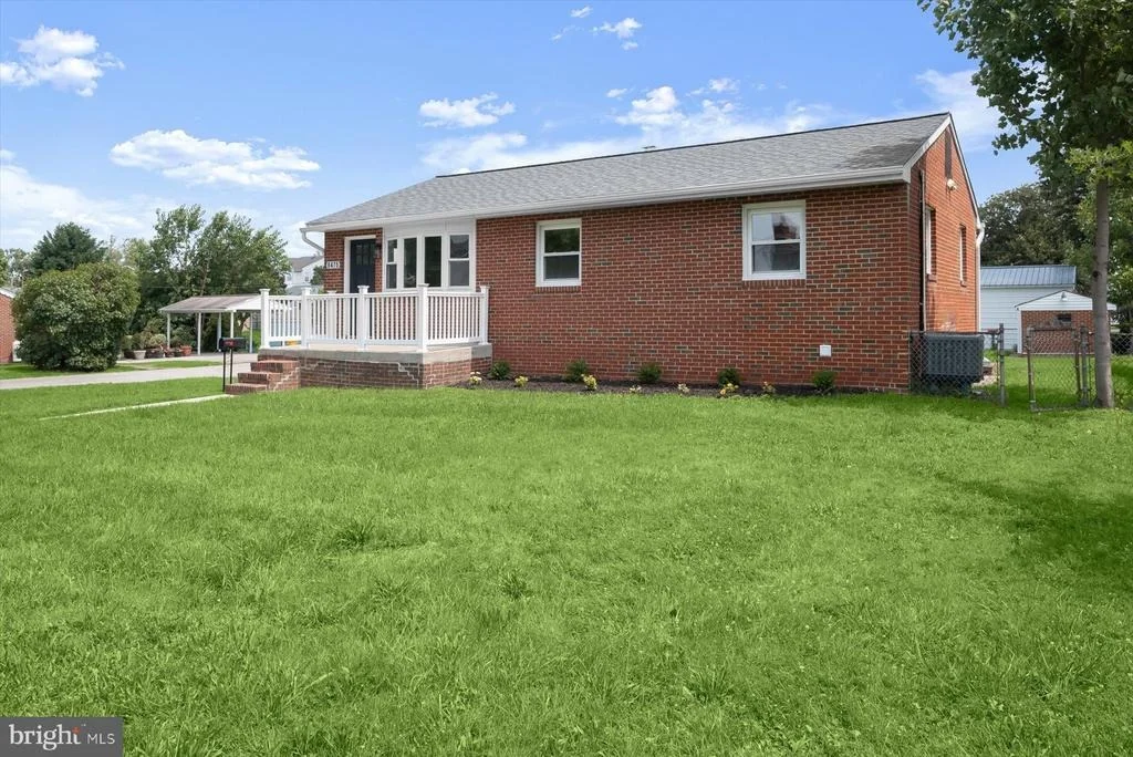 Photo of 8475 BYRD ROAD