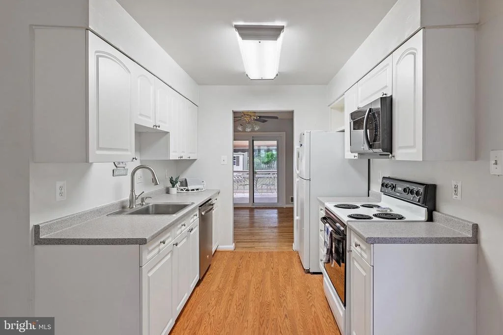 Photo of 970 HIGHPOINT DRIVE