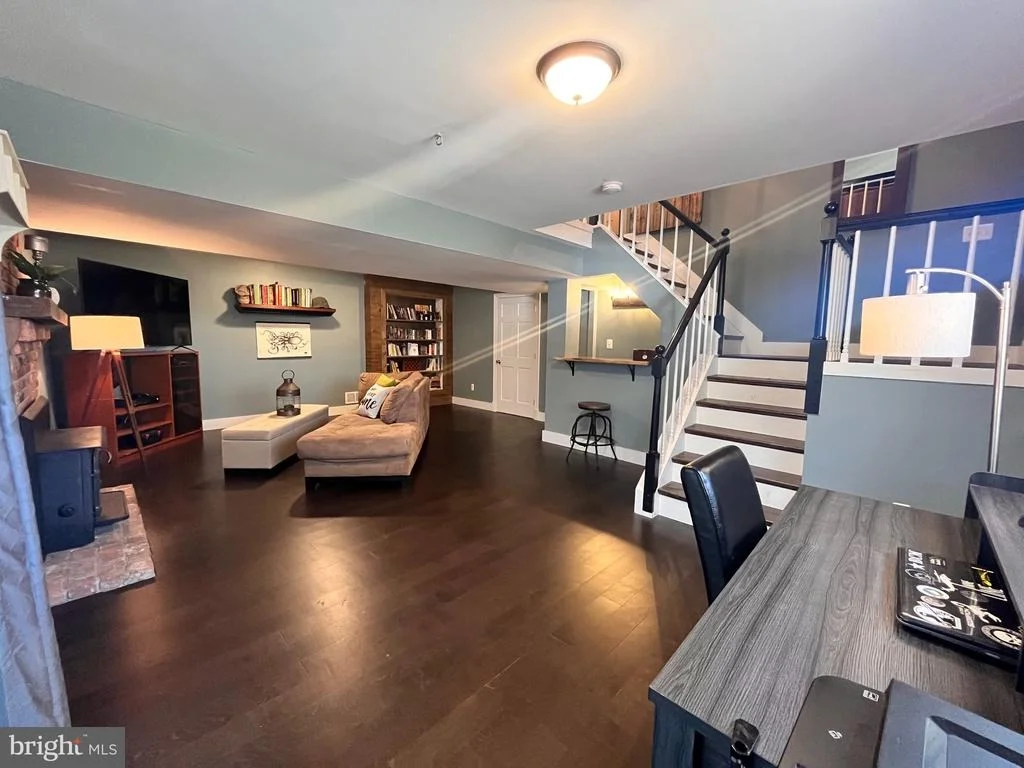 Photo of 1363 MOYER ROAD