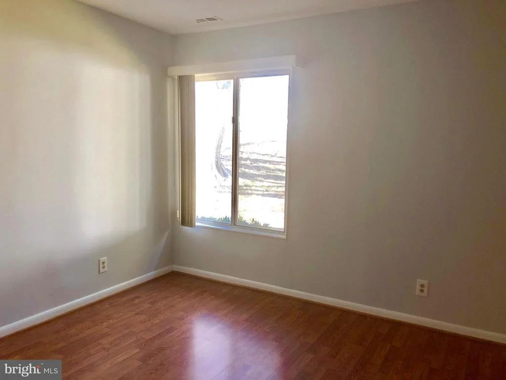 Photo of Unit 191A at 3221 LUDHAM DRIVE