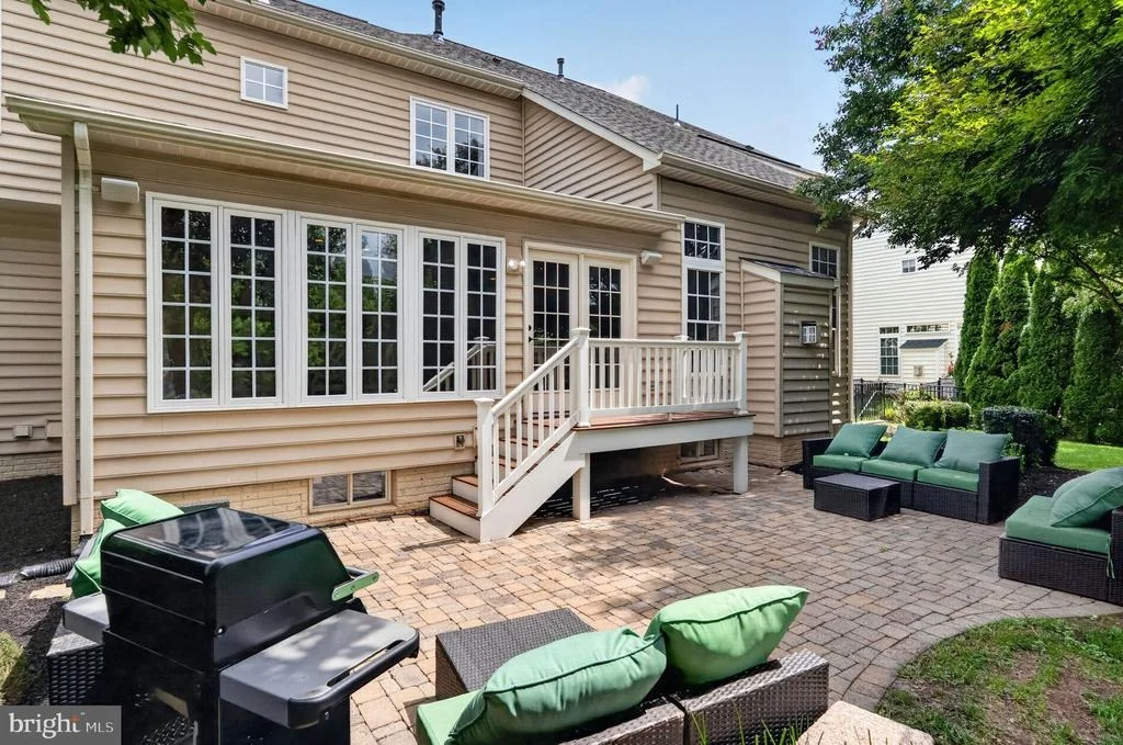 Photo of 6518 DEBHILL LANE