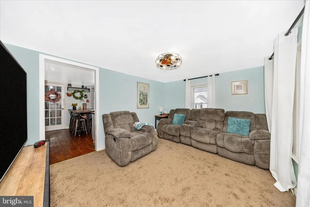 Photo of 5618 BARTONSVILLE ROAD