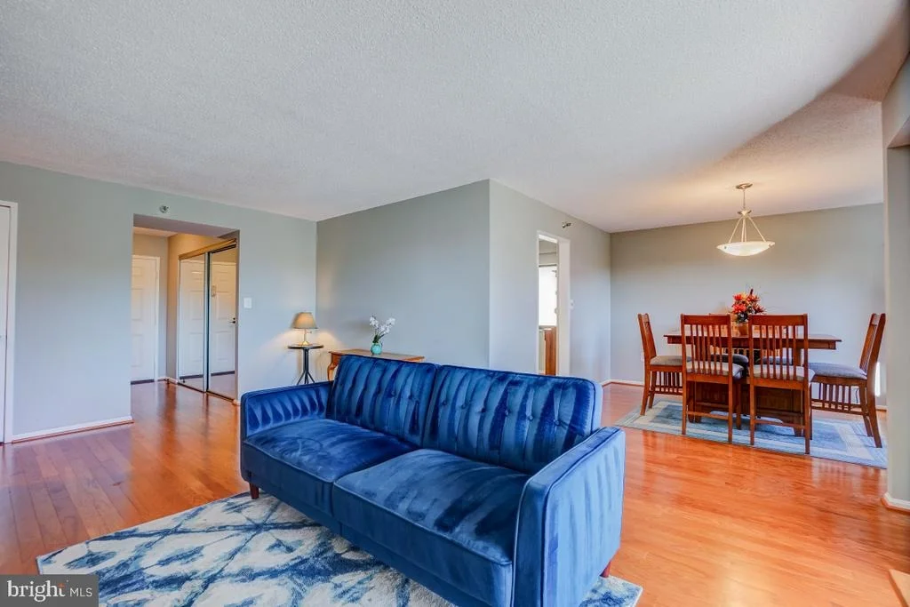 Photo of Unit 1625 at 15101 INTERLACHEN DRIVE