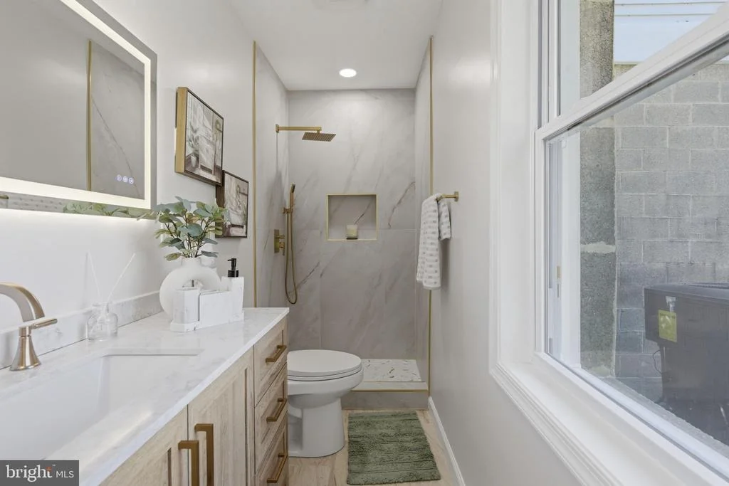 Photo of 3236 GEORGE STREET
