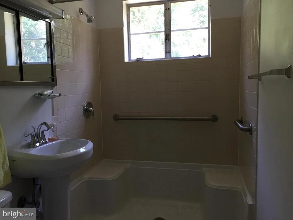 Photo of 12719 MEADOWOOD DRIVE