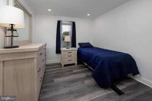 Photo of 401 MAPLEHURST COURT