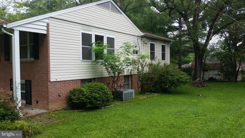 Photo of 6109 LOVENTREE ROAD