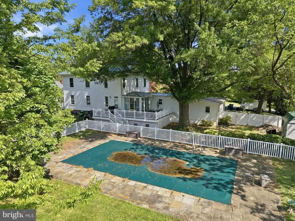 Photo of 9026 SUDLEY ROAD