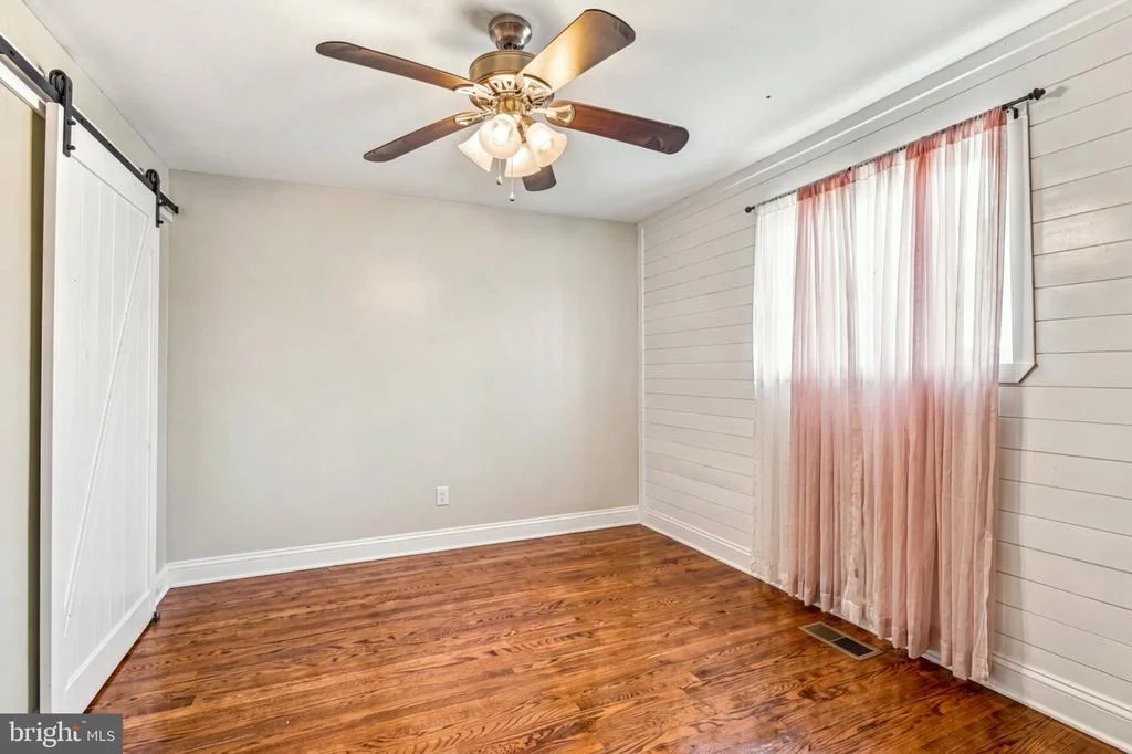 Photo of 1260 BEVERLY ROAD