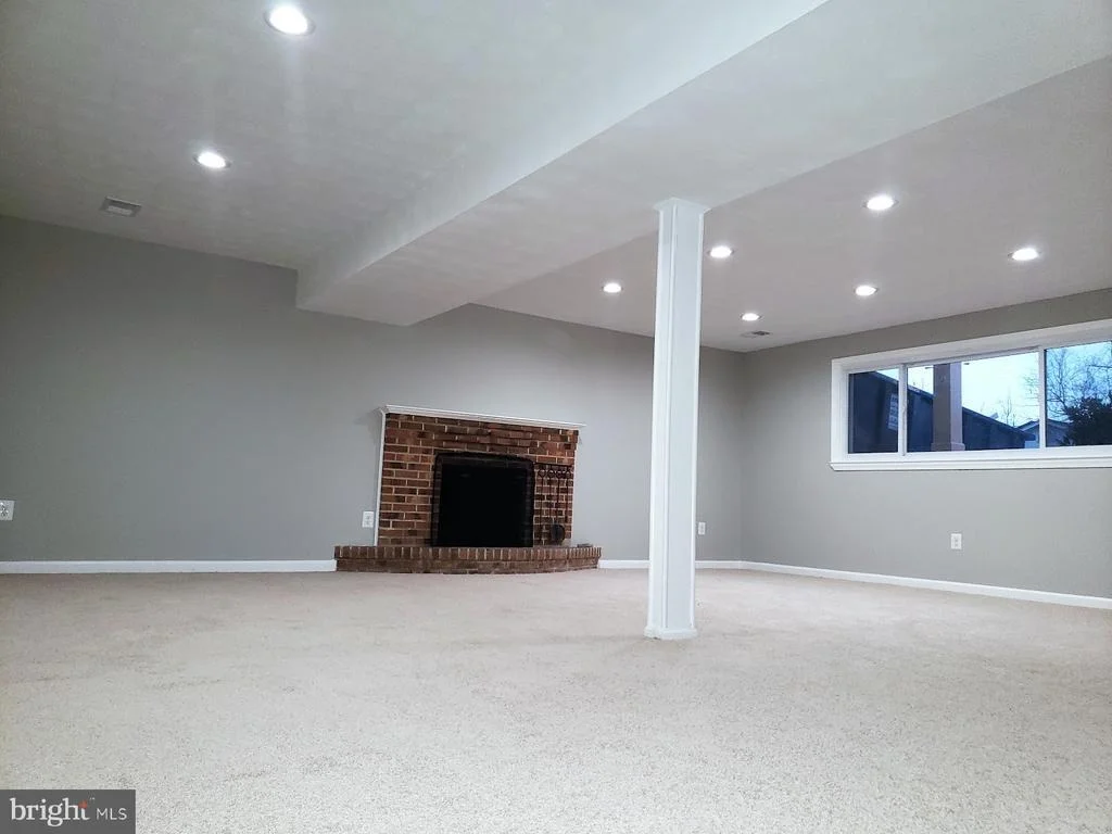 Photo of 12814 PINE TREE LANE
