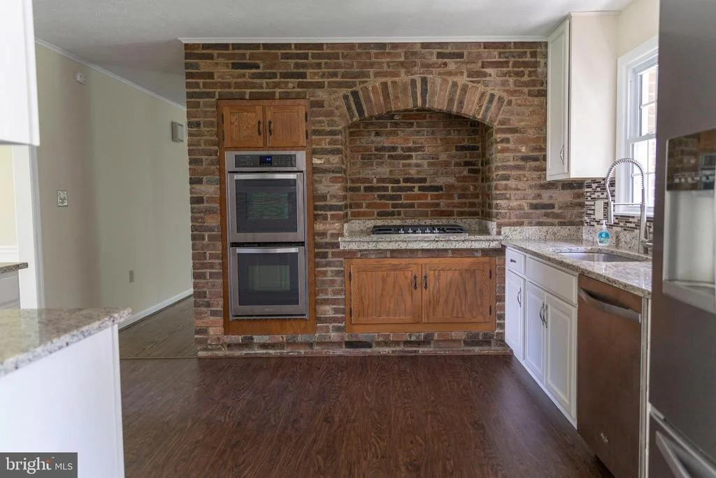 Photo of 2521 JONES ROAD