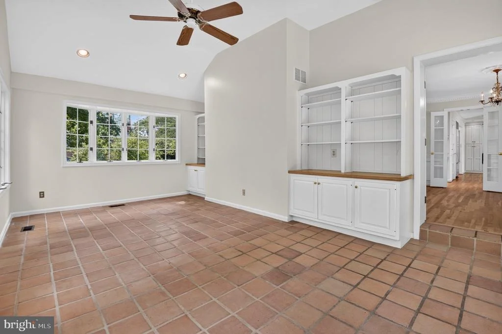 Photo of 6309 KENHOWE DRIVE