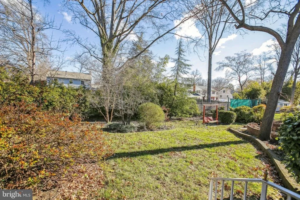 Photo of 1114 CROTON DRIVE
