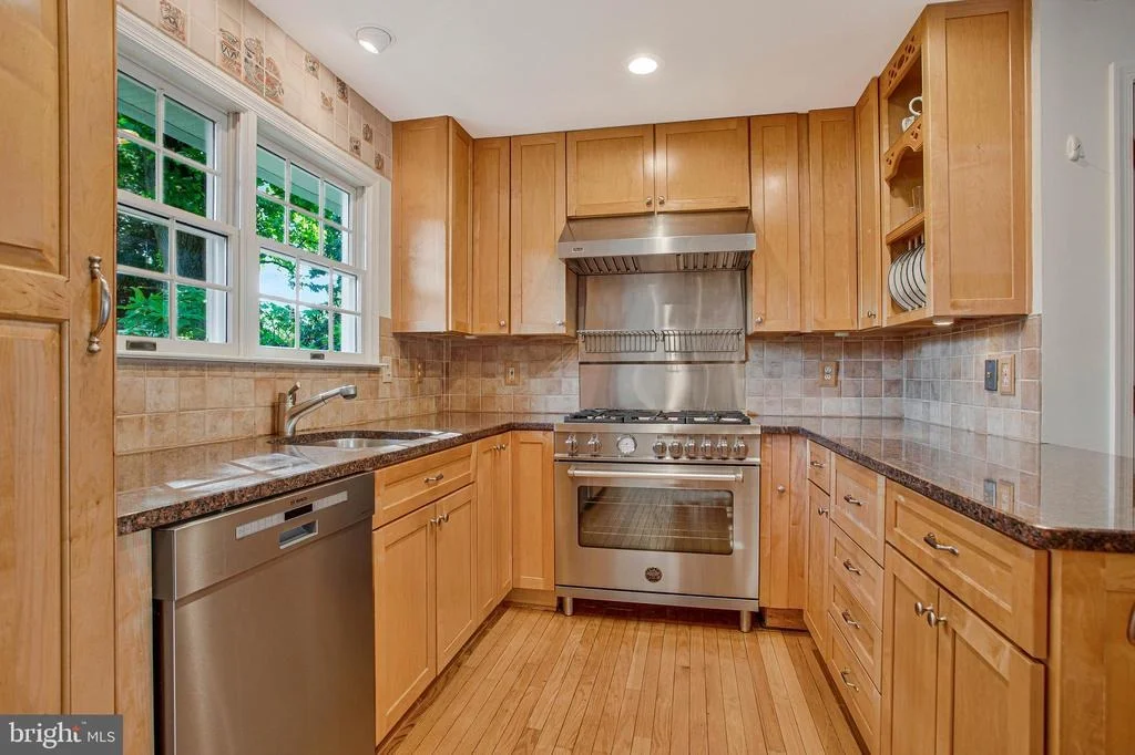 Photo of 528 GRAYS CREEK ROAD