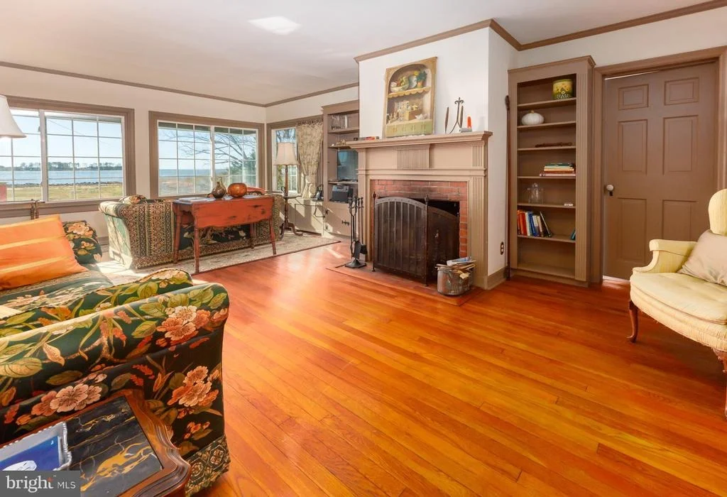Photo of 1308 TOWN POINT ROAD
