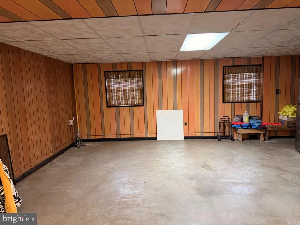 Photo of 6911 CANYON DRIVE