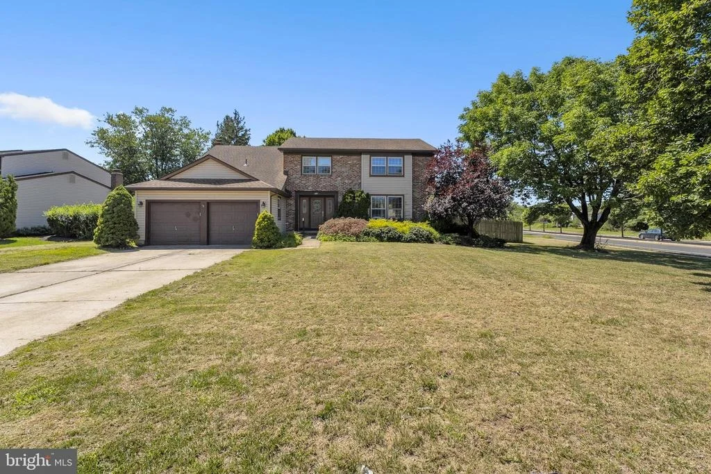 Photo of 1 CHATEAU DRIVE