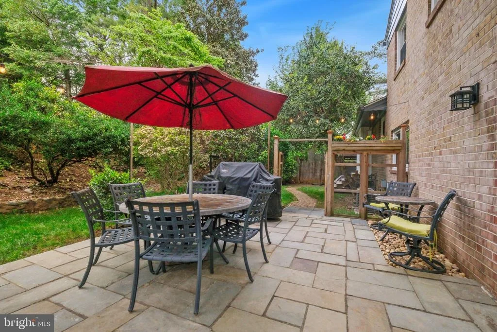 Photo of 2295 DUNSTER LANE