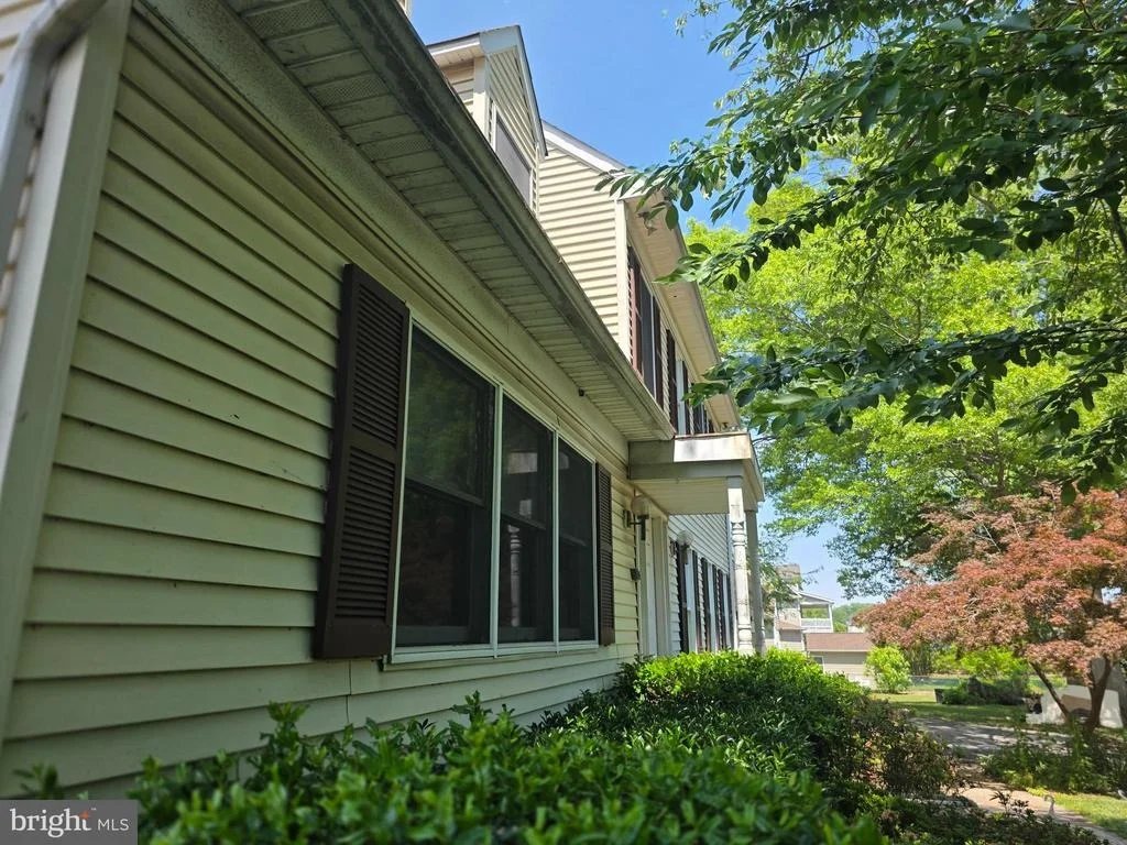 Photo of 145 EDGEWATER DRIVE