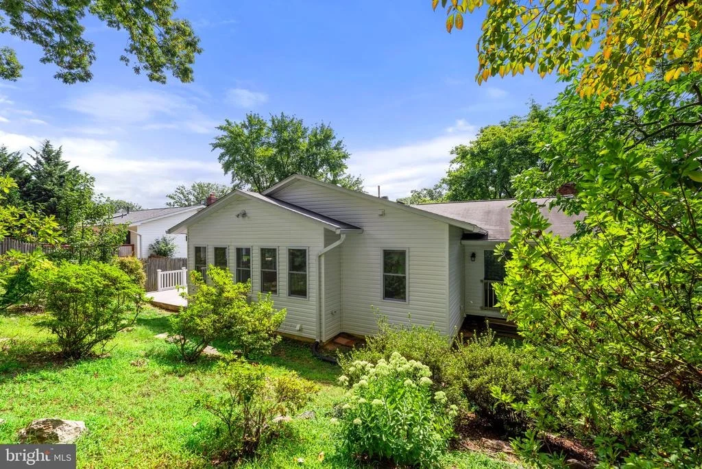 Photo of 7002 FITZPATRICK DRIVE