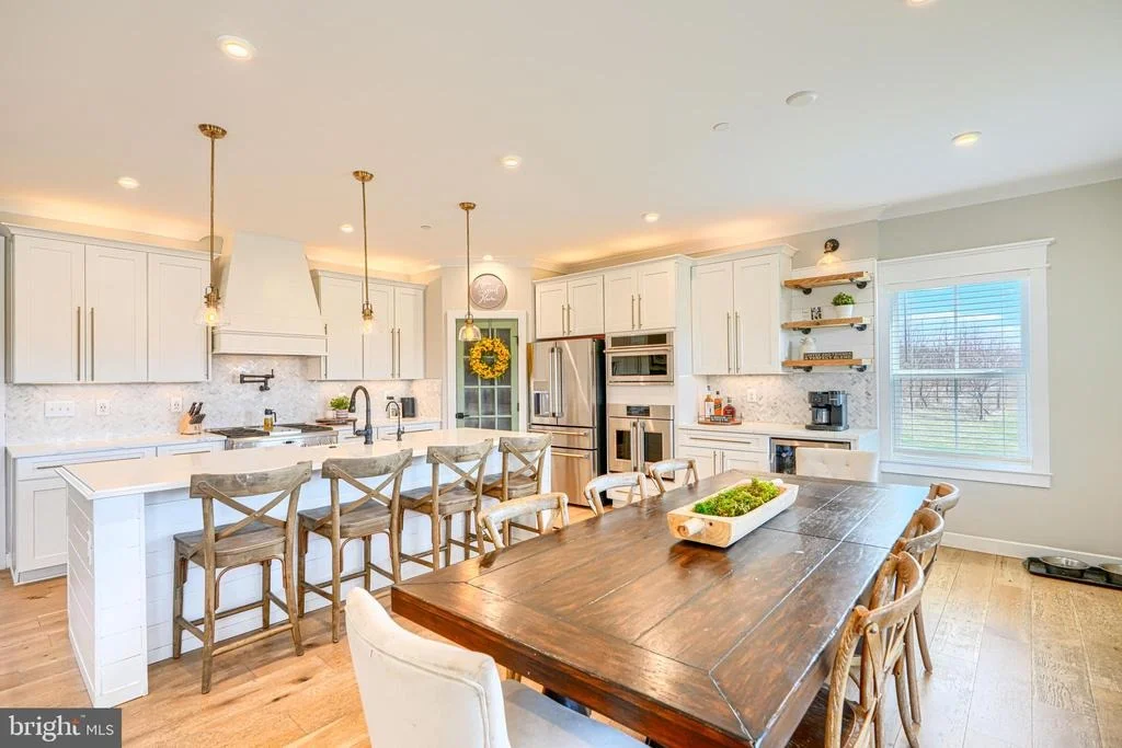 Photo of 2553 HANOVER PIKE