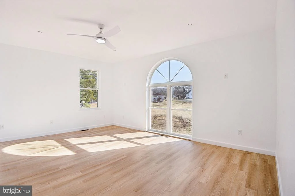 Photo of 8325 GROVE ANGLE ROAD