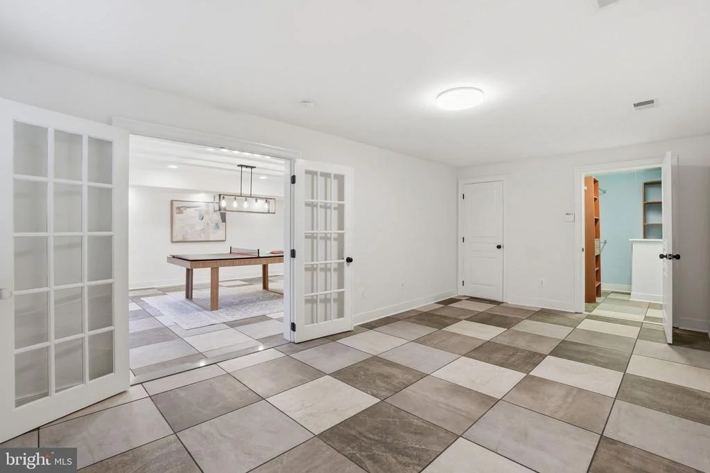 Photo of 2808 JOHN MARSHALL DRIVE