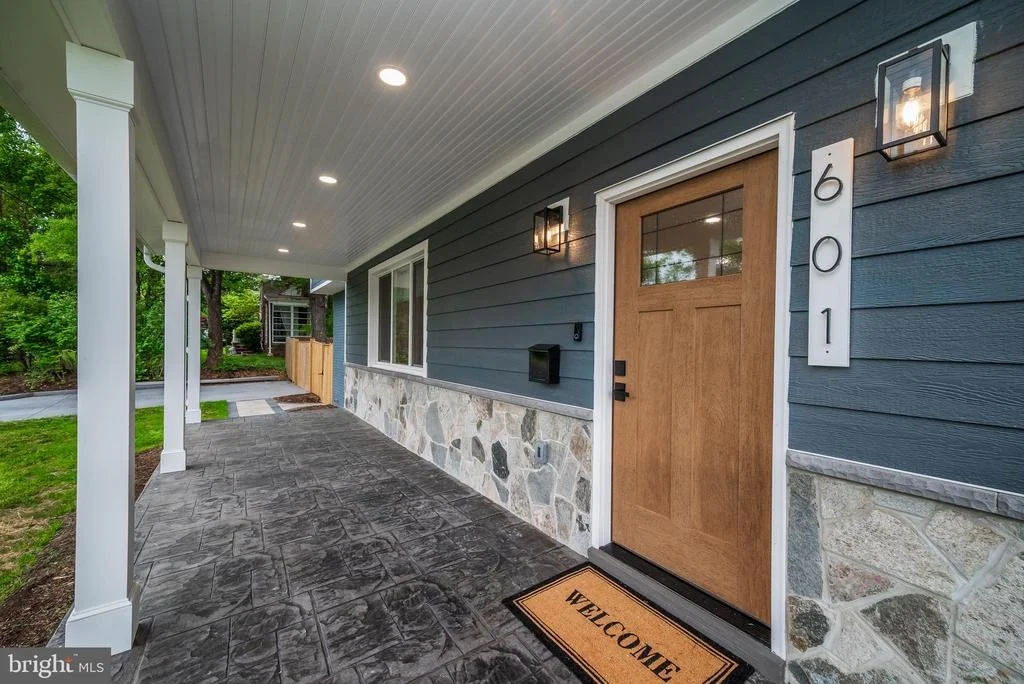 Photo of 601 RAY DRIVE