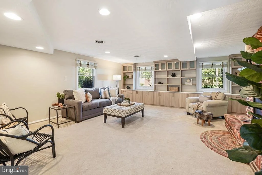 Photo of 418 NEALE COURT