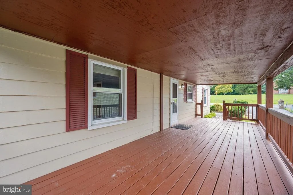 Photo of 8995 HAMBURG ROAD