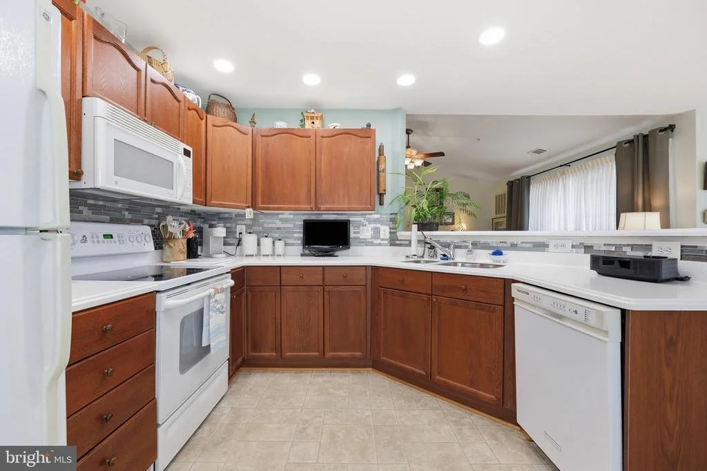 Photo of Unit 3A at 2501 COLERIDGE DRIVE