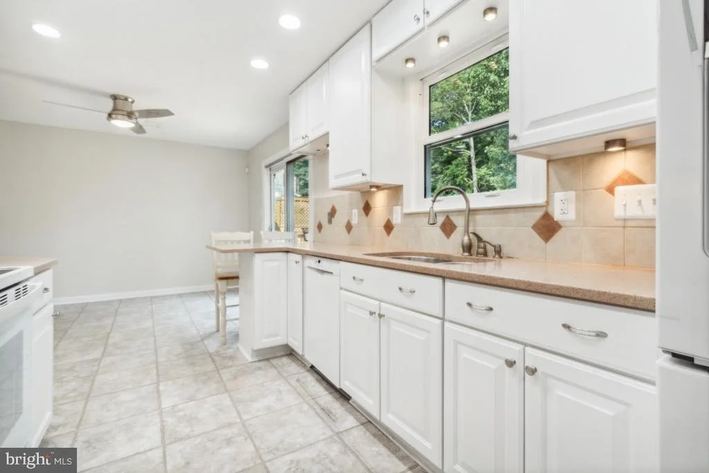Photo of 4092 FALLWAY LANE