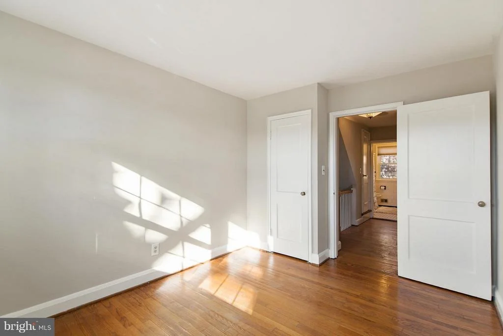 Photo of 3900 DEEPWOOD ROAD