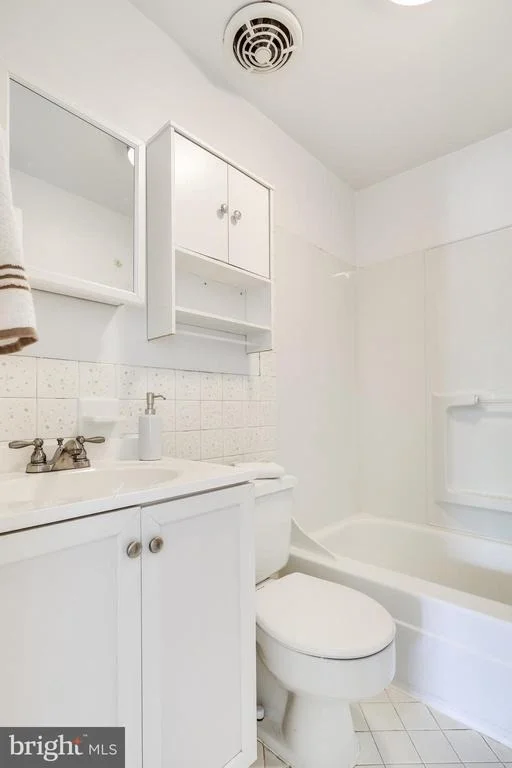 Photo of 937 GROVEHILL ROAD
