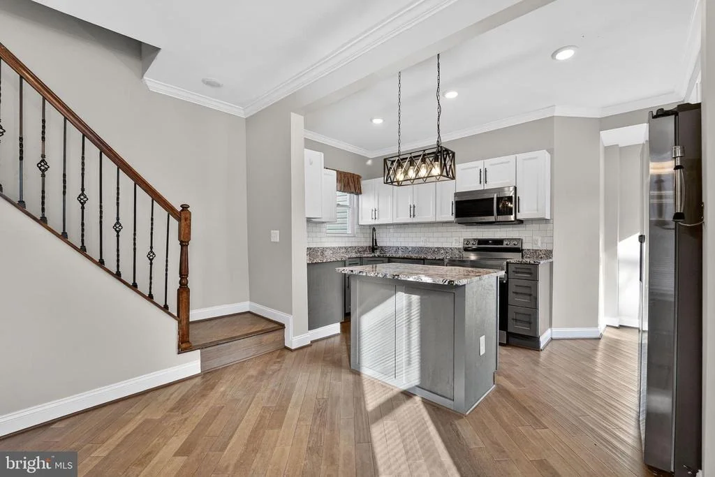Photo of 418 1ST AVENUE